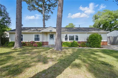 605 Breeds Hill Road, Virginia Beach, VA 23462 - #: 10581171