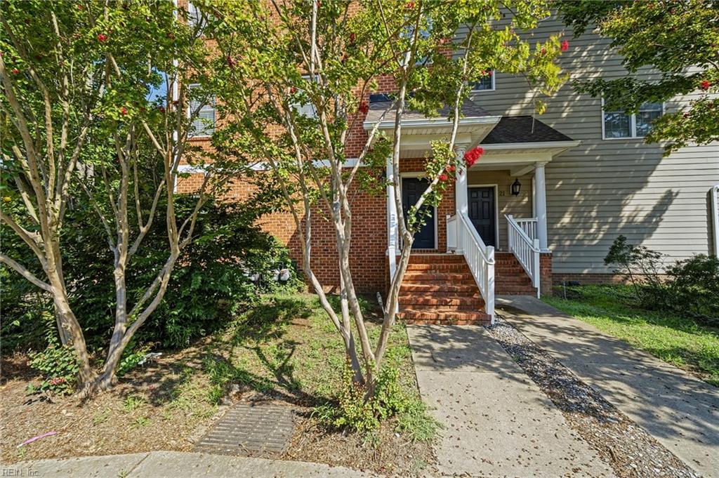 Photo of 23 Miles Cary Mews, Hampton, VA 23669 (MLS # 10650316)