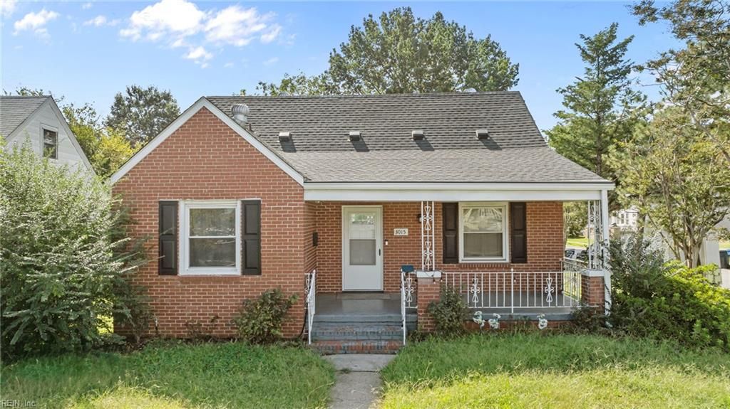 Photo of 3015 Wickham Avenue, Newport News, VA 23607 (MLS # 10614093)