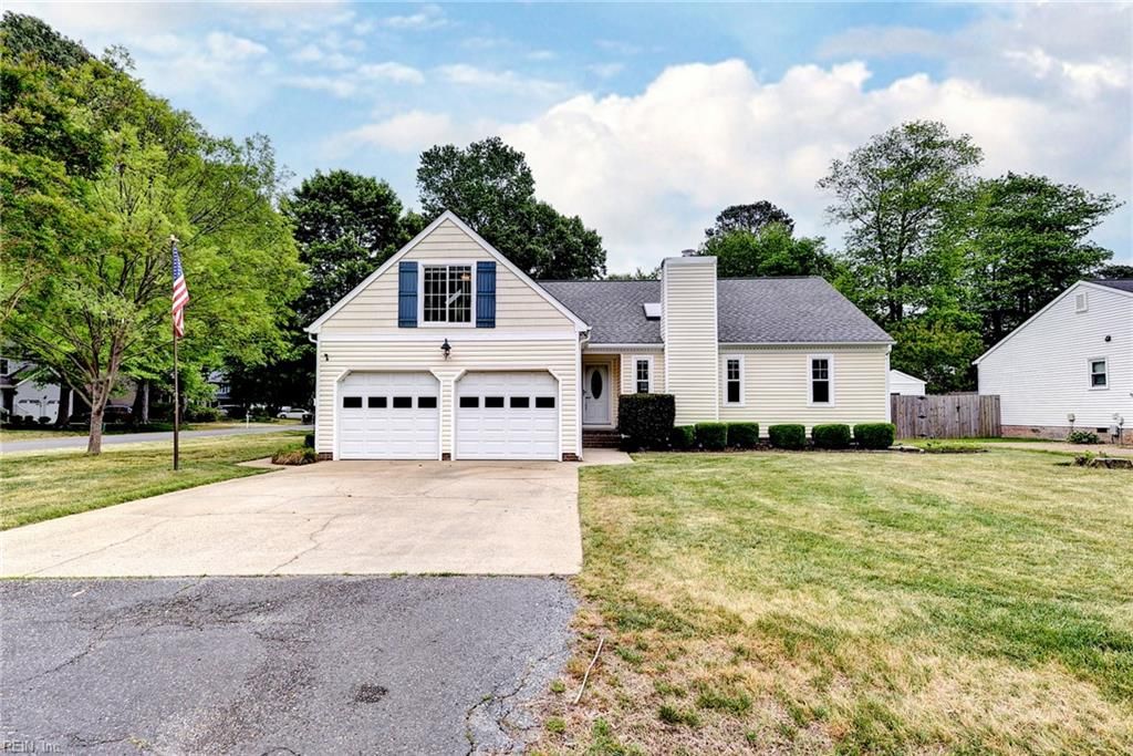 Photo of 701 Tabb Lakes Drive, Yorktown, VA 23693 (MLS # 10632715)