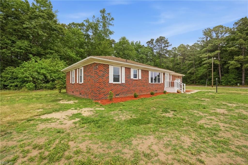Photo of 4733 Manning Road, Suffolk, VA 23437 (MLS # 10632965)