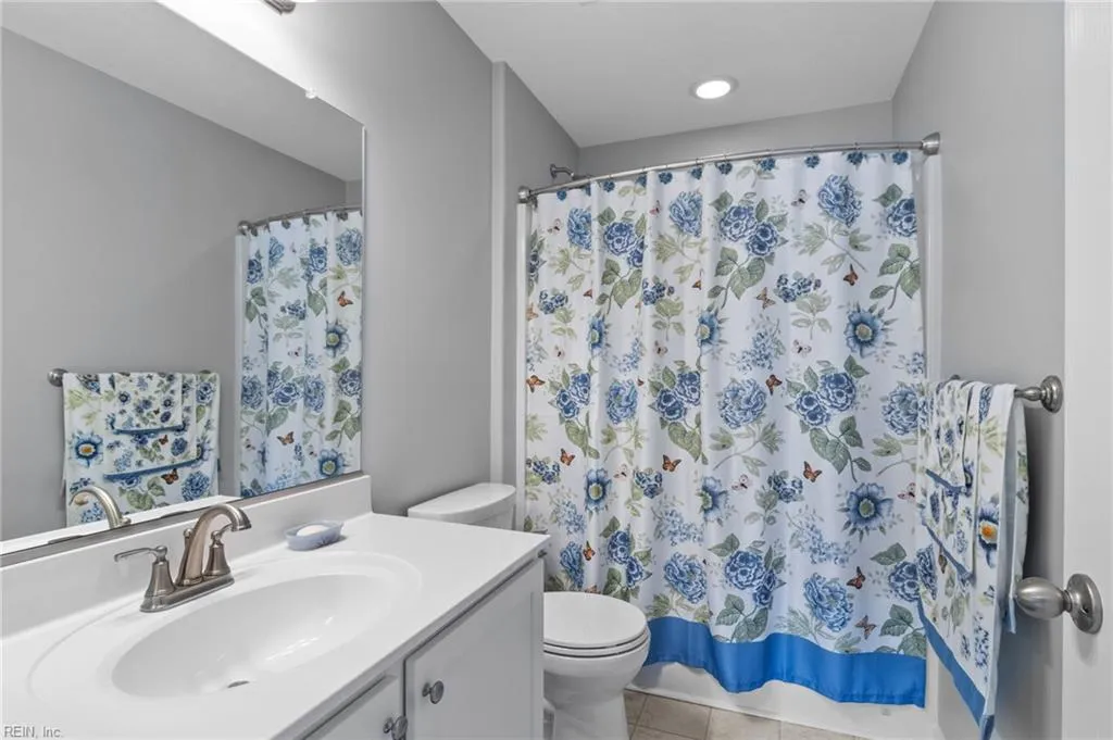 Suffolk, Virginia 23435, United States, 4 Bedrooms Bedrooms, ,4 BathroomsBathrooms,Residential,Active,223123