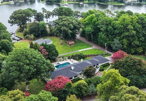 Photo of 1316 E Bay Shore Drive, Virginia Beach, VA 23451 (MLS # 10646664)