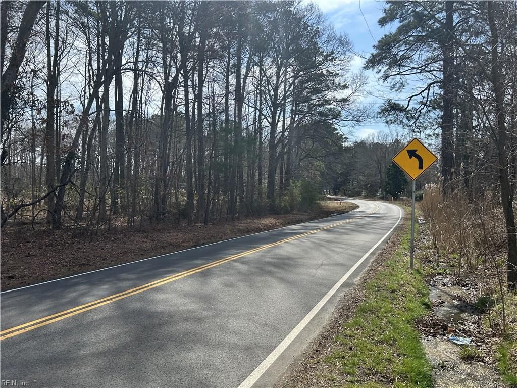 Photo of 2402 Wolf Trap Road, Yorktown, VA 23692 (MLS # 10625004)