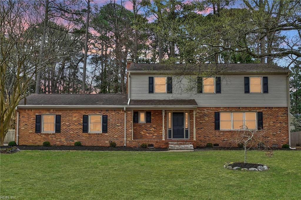 Photo of 3321 Mapleton Crescent, Chesapeake, VA 23321 (MLS # 10624925)