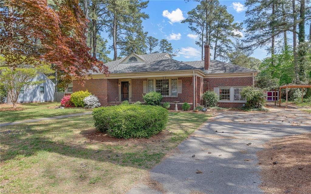 Photo of 2810 Acres Road, Portsmouth, VA 23703 (MLS # 10630241)