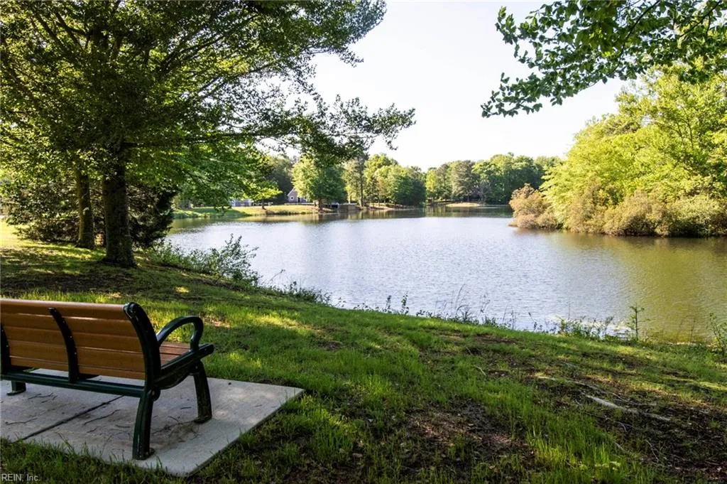 Williamsburg, Virginia 23185, United States, 5 Bedrooms Bedrooms, ,6 BathroomsBathrooms,Residential,Active,86849