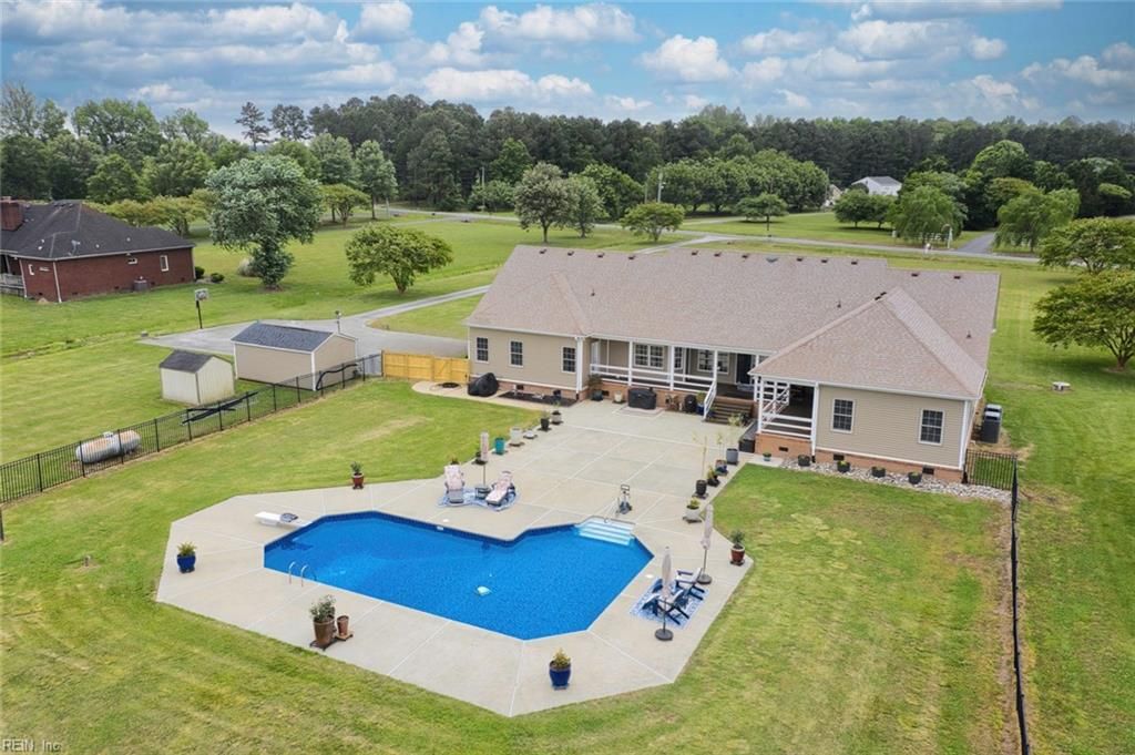 Photo of 920 Beaver Dam Road, Chesapeake, VA 23322 (MLS # 10634538)