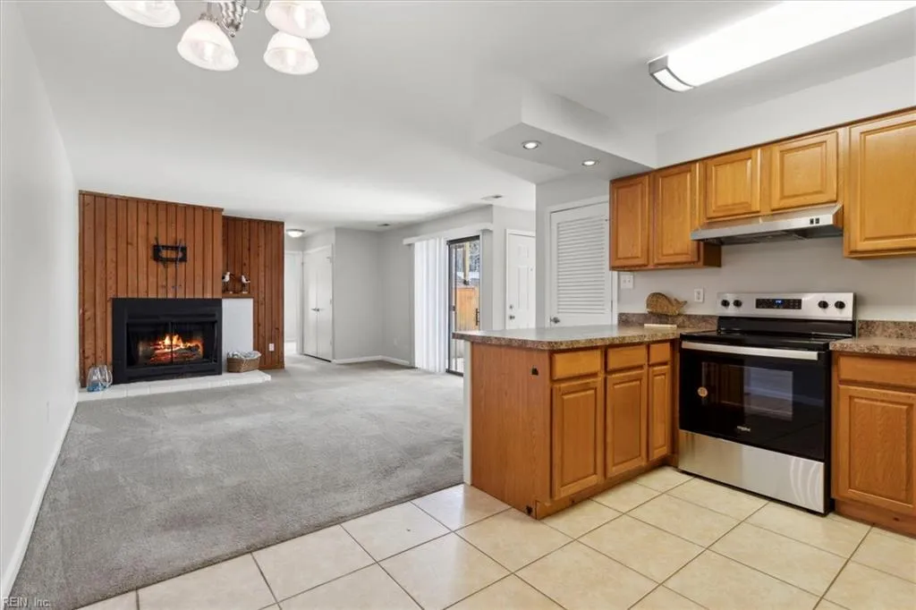 Virginia Beach, Virginia 23451, United States, 2 Bedrooms Bedrooms, ,2 BathroomsBathrooms,Residential,Active,97598