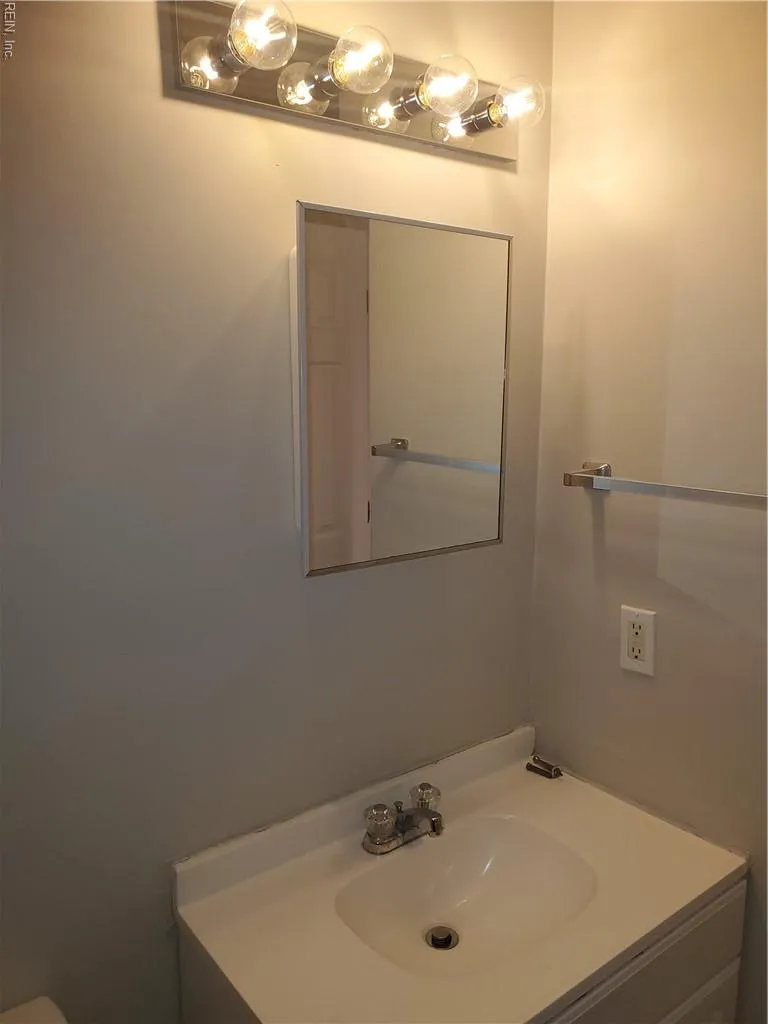 Norfolk, Virginia 23513, United States, 3 Bedrooms Bedrooms, ,2 BathroomsBathrooms,Residential,Active,92878