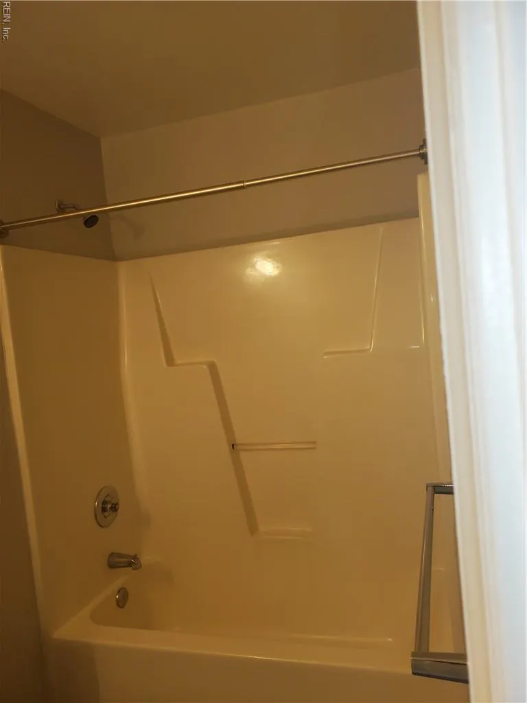 Norfolk, Virginia 23513, United States, 3 Bedrooms Bedrooms, ,2 BathroomsBathrooms,Residential,Active,92878