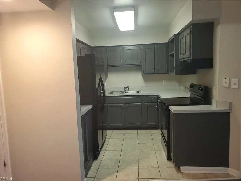 Norfolk, Virginia 23513, United States, 3 Bedrooms Bedrooms, ,2 BathroomsBathrooms,Residential,Active,92878