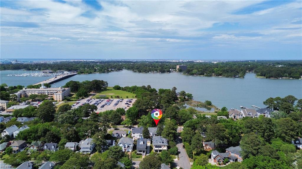 Photo of 1101 Lexan Avenue, Norfolk, VA 23508 (MLS # 10654475)