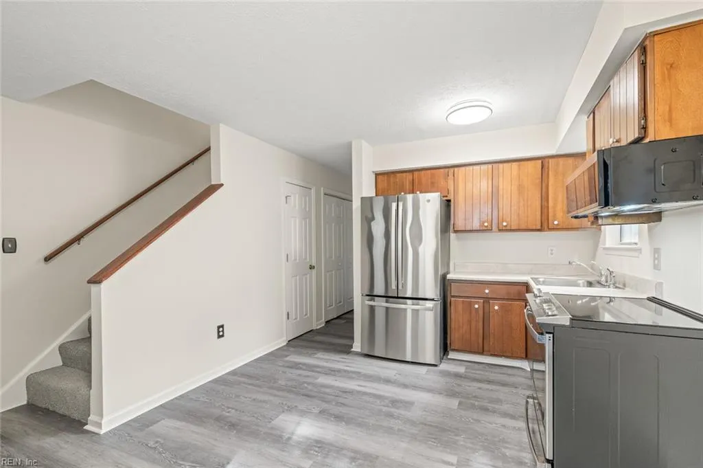 Hampton, Virginia 23664, United States, 3 Bedrooms Bedrooms, ,2 BathroomsBathrooms,Residential,Active,224895