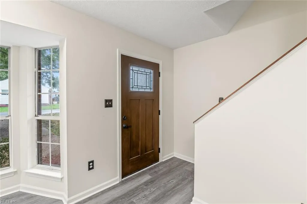 Hampton, Virginia 23664, United States, 3 Bedrooms Bedrooms, ,2 BathroomsBathrooms,Residential,Active,224895