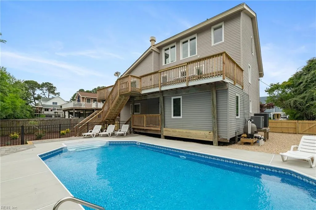 Virginia Beach, Virginia 23456, United States, 6 Bedrooms Bedrooms, ,3 BathroomsBathrooms,Residential,Active,140972