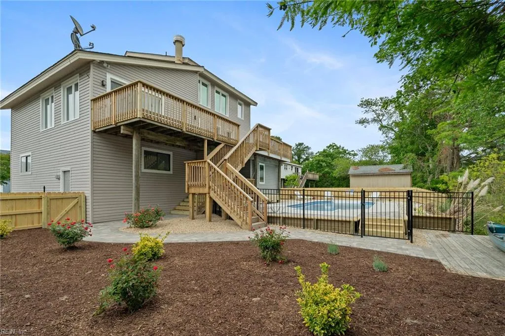 Virginia Beach, Virginia 23456, United States, 6 Bedrooms Bedrooms, ,3 BathroomsBathrooms,Residential,Active,140972