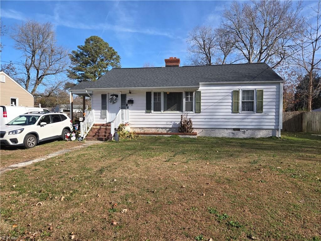 Photo of 1224 Tyler Avenue, Newport News, VA 23601 (MLS # 10612010)
