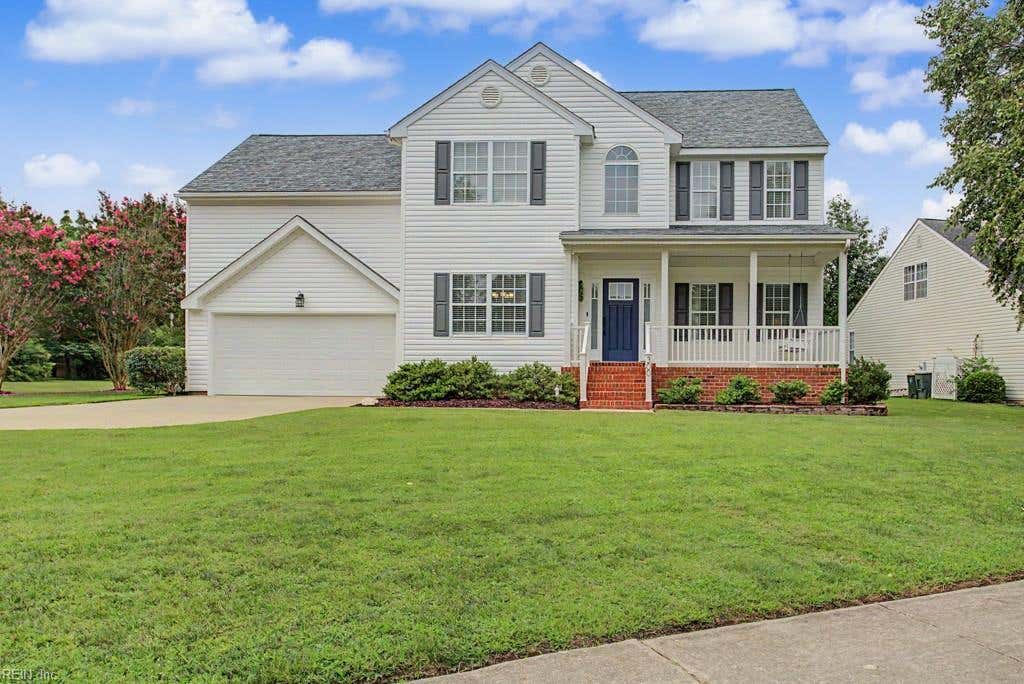 Photo of 300 Kings Pointe Crossing, Yorktown, VA 23693 (MLS # 10647453)