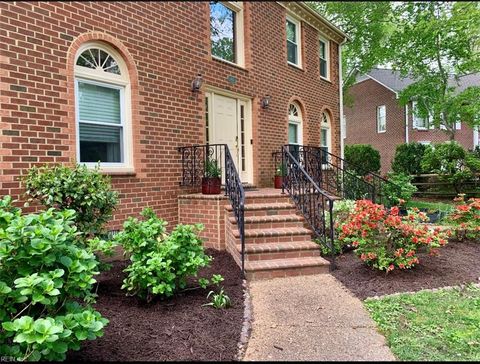 Photo of 805 De La Fayette Court, Virginia Beach, VA 23455 (MLS # 10619938)