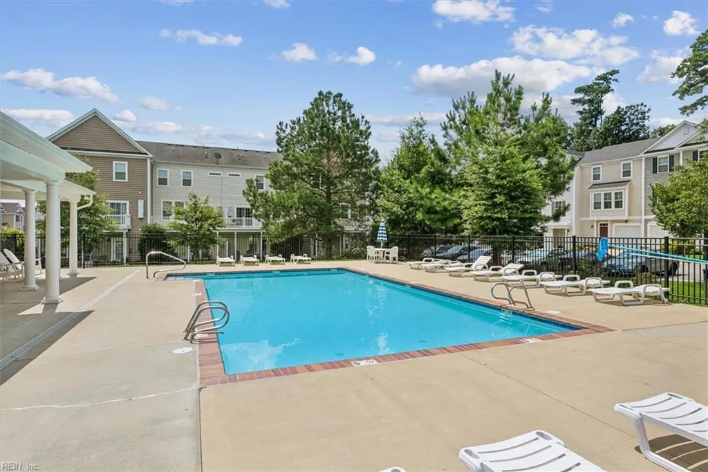 Williamsburg, Virginia 23188, United States, 4 Bedrooms Bedrooms, ,4 BathroomsBathrooms,Residential,Active,76777