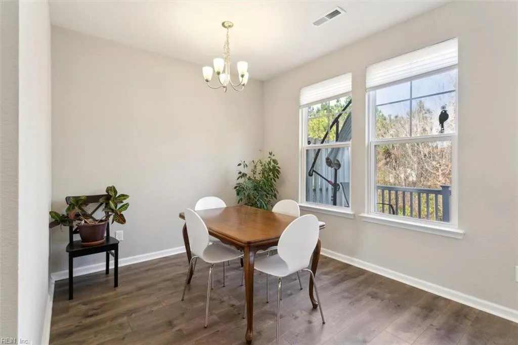 Williamsburg, Virginia 23188, United States, 4 Bedrooms Bedrooms, ,4 BathroomsBathrooms,Residential,Active,76777