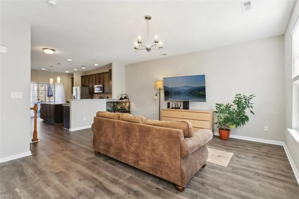 Williamsburg, Virginia 23188, United States, 4 Bedrooms Bedrooms, ,4 BathroomsBathrooms,Residential,Active,76777