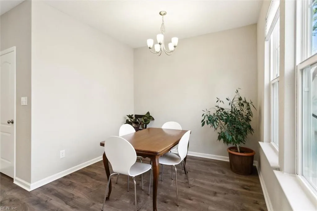 Williamsburg, Virginia 23188, United States, 4 Bedrooms Bedrooms, ,4 BathroomsBathrooms,Residential,Active,76777