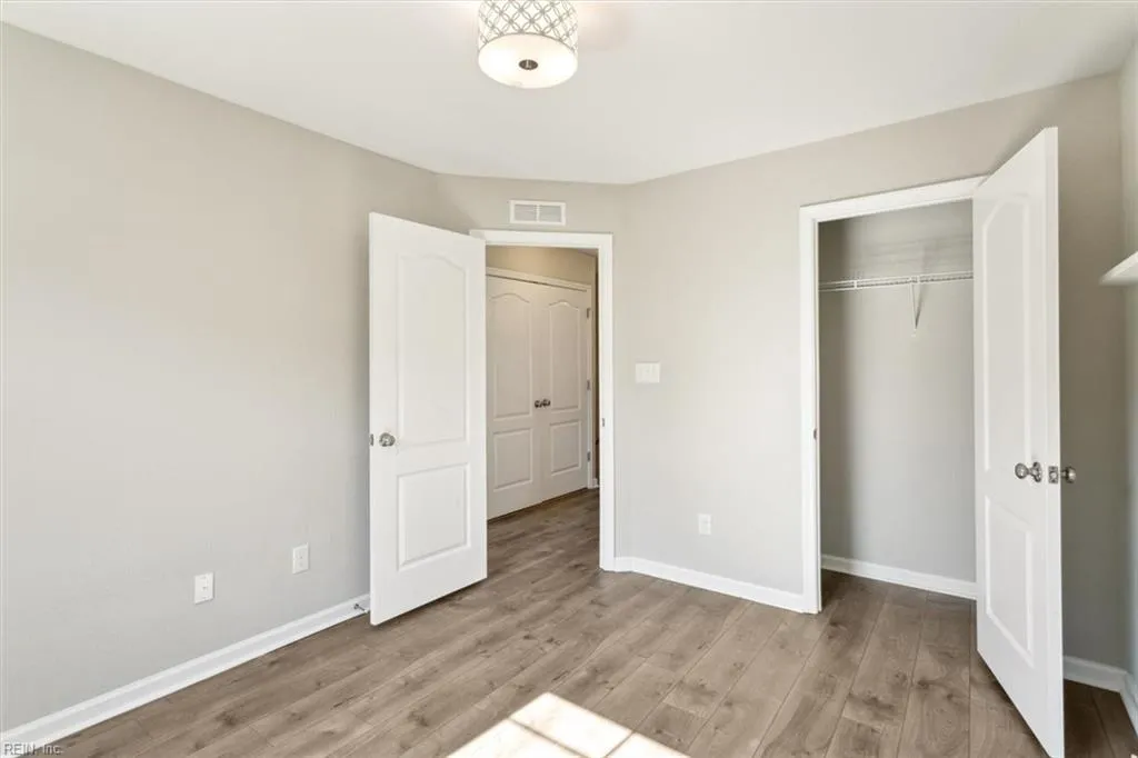 Williamsburg, Virginia 23188, United States, 4 Bedrooms Bedrooms, ,4 BathroomsBathrooms,Residential,Active,76777