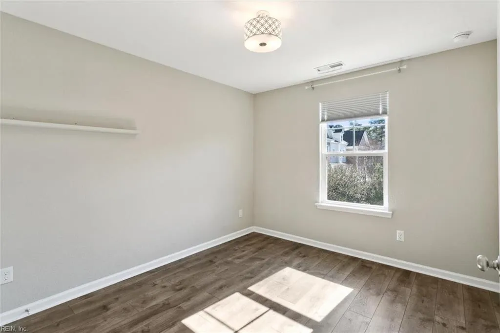 Williamsburg, Virginia 23188, United States, 4 Bedrooms Bedrooms, ,4 BathroomsBathrooms,Residential,Active,76777