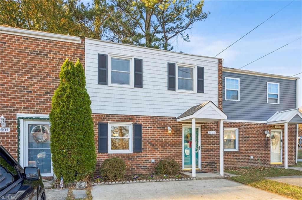 Photo of 2502 Longleaf Court, Virginia Beach, VA 23454 (MLS # 10612126)