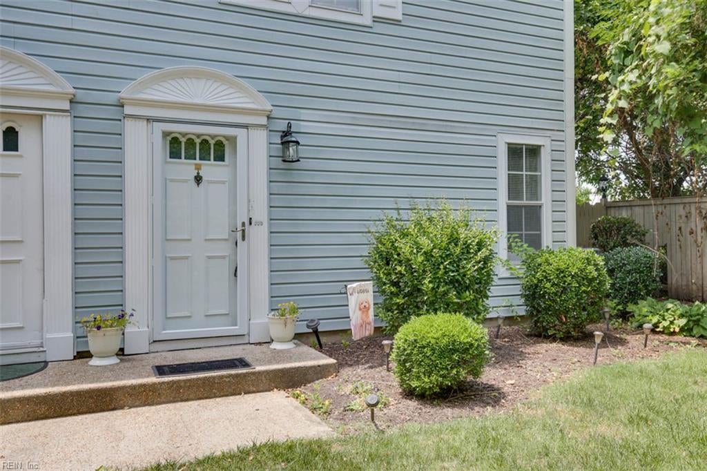 Photo of 4404 Segovia Court, Virginia Beach, VA 23462 (MLS # 10639528)