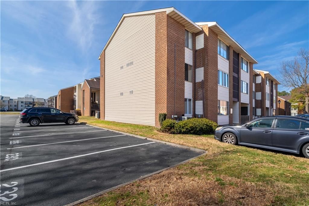 Photo of 224 Pacific Drive #8, Hampton, VA 23666 (MLS # 10633147)