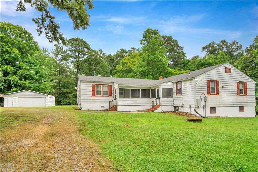 Photo of 228 Oaktree Road, Williamsburg, VA 23185 (MLS # 10649577)