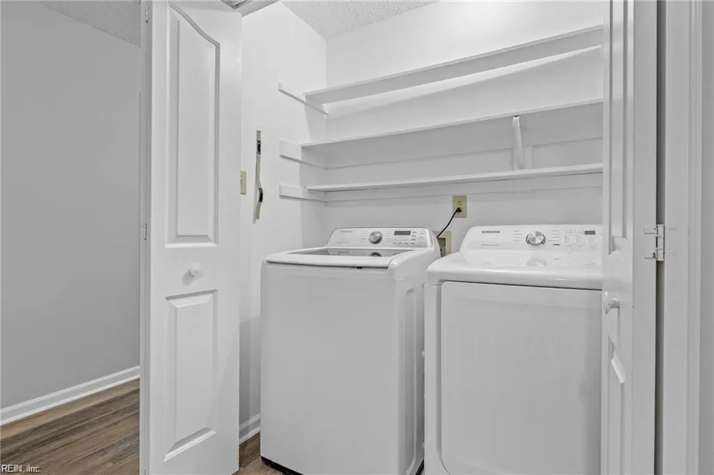 Virginia Beach, Virginia 23454, United States, 3 Bedrooms Bedrooms, ,3 BathroomsBathrooms,Residential,Active,120260