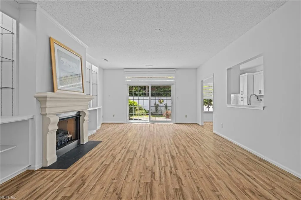 Virginia Beach, Virginia 23454, United States, 3 Bedrooms Bedrooms, ,3 BathroomsBathrooms,Residential,Active,120260