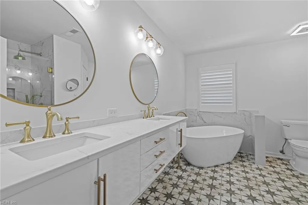 Virginia Beach, Virginia 23454, United States, 3 Bedrooms Bedrooms, ,3 BathroomsBathrooms,Residential,Active,120260