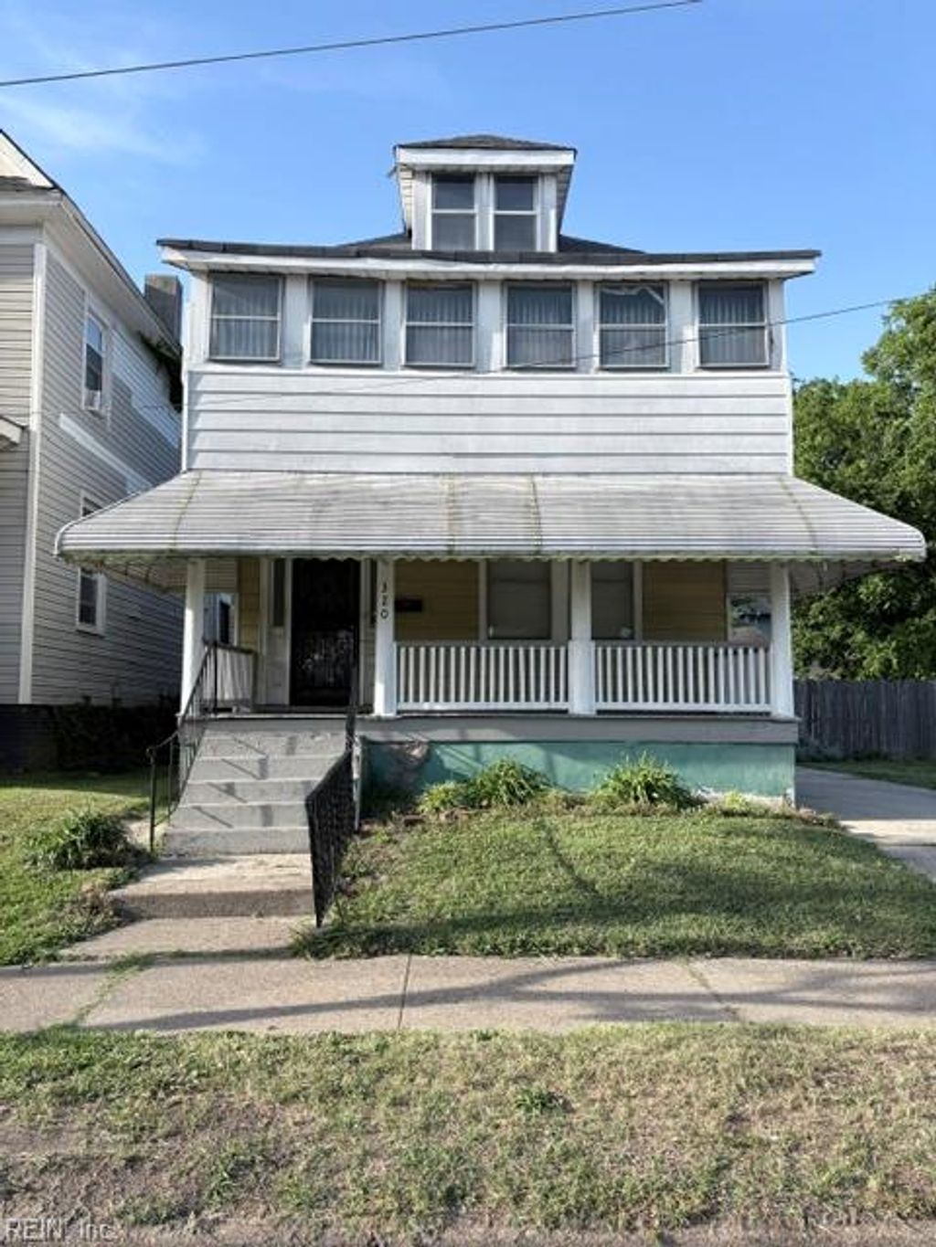 Photo of 320 W 27th Street, Norfolk, VA 23517 (MLS # 10635495)