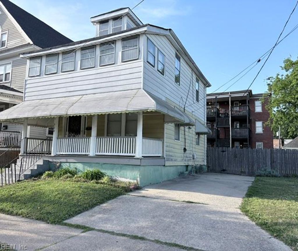 Photo of 320 W 27th Street, Norfolk, VA 23517 (MLS # 10635495)