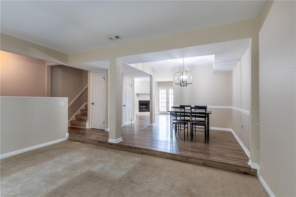 888 Jamestown Landing RD