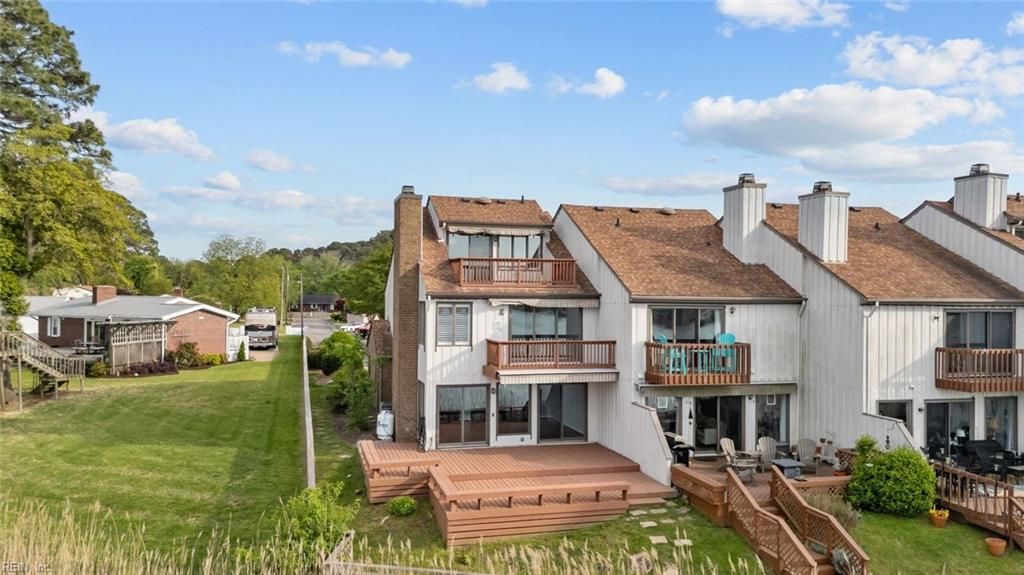 Photo of 68 Sandie Point Lane, Portsmouth, VA 23701 (MLS # 10629650)