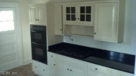 Norfolk, Virginia 23517, United States, 2 Bedrooms Bedrooms, ,1 BathroomBathrooms,Residential,Active,208085