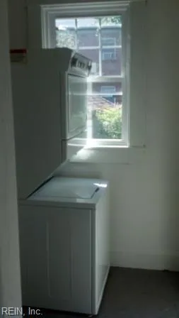 Norfolk, Virginia 23517, United States, 2 Bedrooms Bedrooms, ,1 BathroomBathrooms,Residential,Active,208085