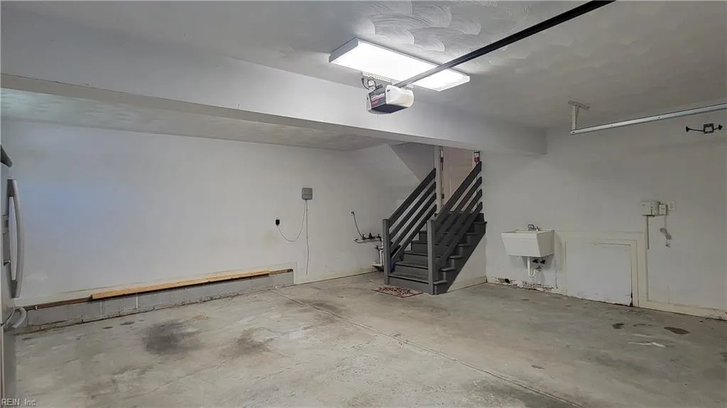 Chesapeake, Virginia 23322, United States, 4 Bedrooms Bedrooms, ,3 BathroomsBathrooms,Residential,Active,196376