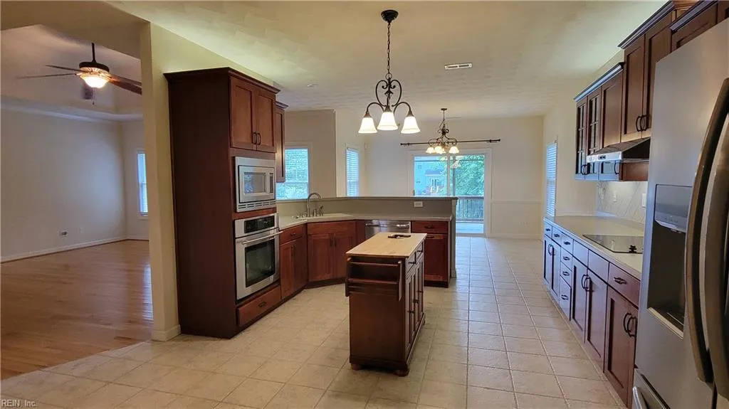 Chesapeake, Virginia 23322, United States, 4 Bedrooms Bedrooms, ,3 BathroomsBathrooms,Residential,Active,196376