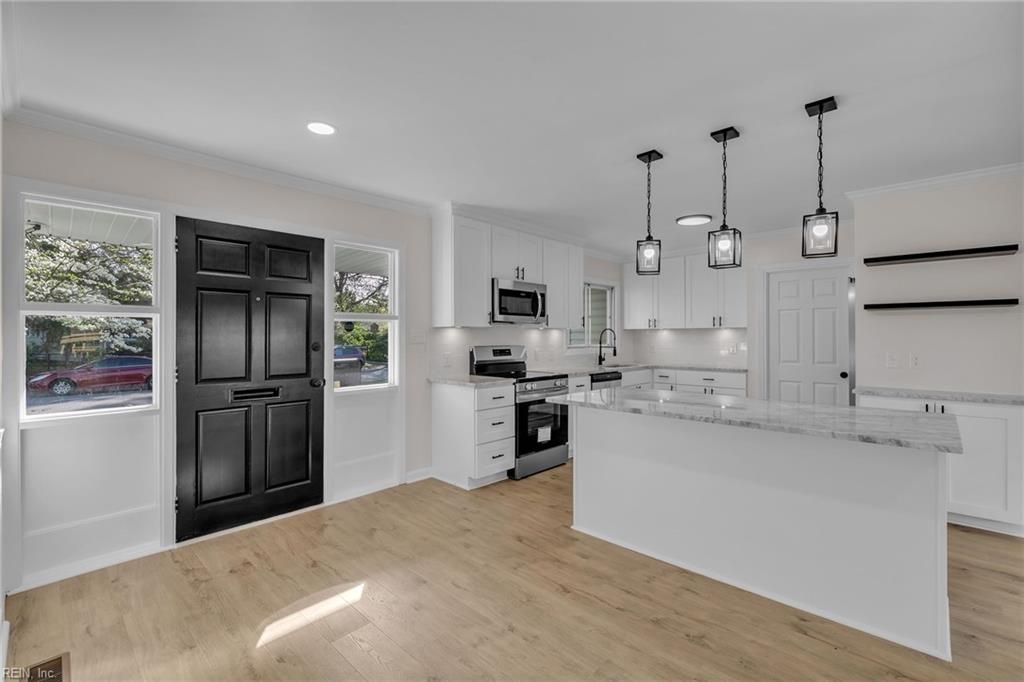 Photo of 2208 Corbett Avenue, Norfolk, VA 23518 (MLS # 10629112)