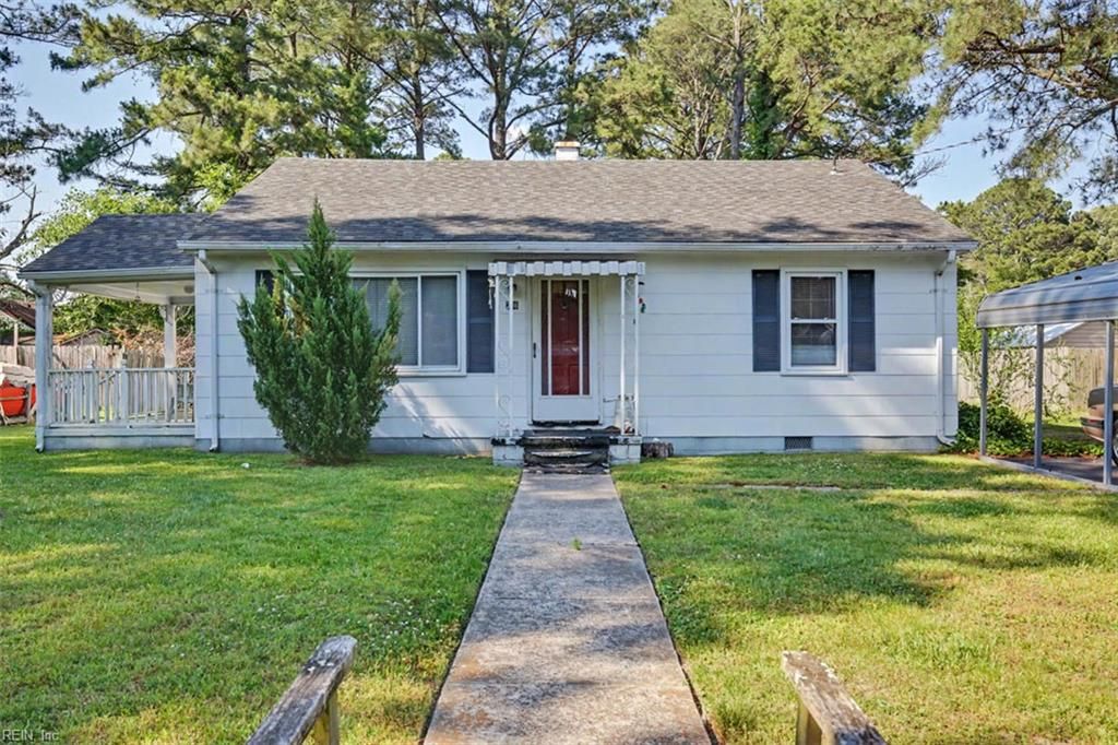 Photo of 206 Magnolia Street, Suffolk, VA 23434 (MLS # 10640396)