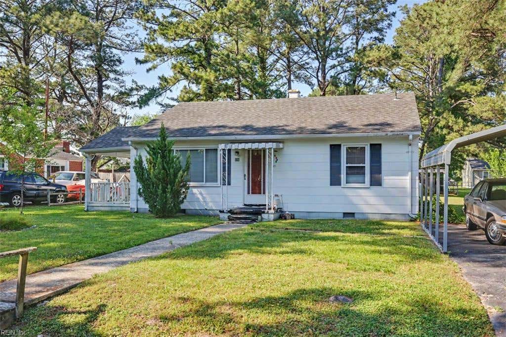Photo of 206 Magnolia Street, Suffolk, VA 23434 (MLS # 10640396)