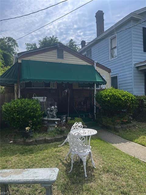 Photo of 2126 Chestnut Avenue, Newport News, VA 23607 (MLS # 10638941)
