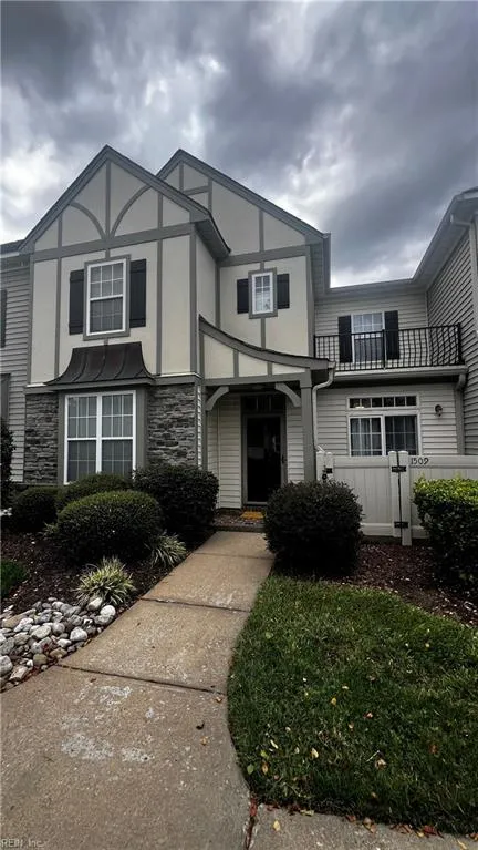 Carrollton, Virginia 23314, United States, 2 Bedrooms Bedrooms, ,3 BathroomsBathrooms,Residential,Active,210411